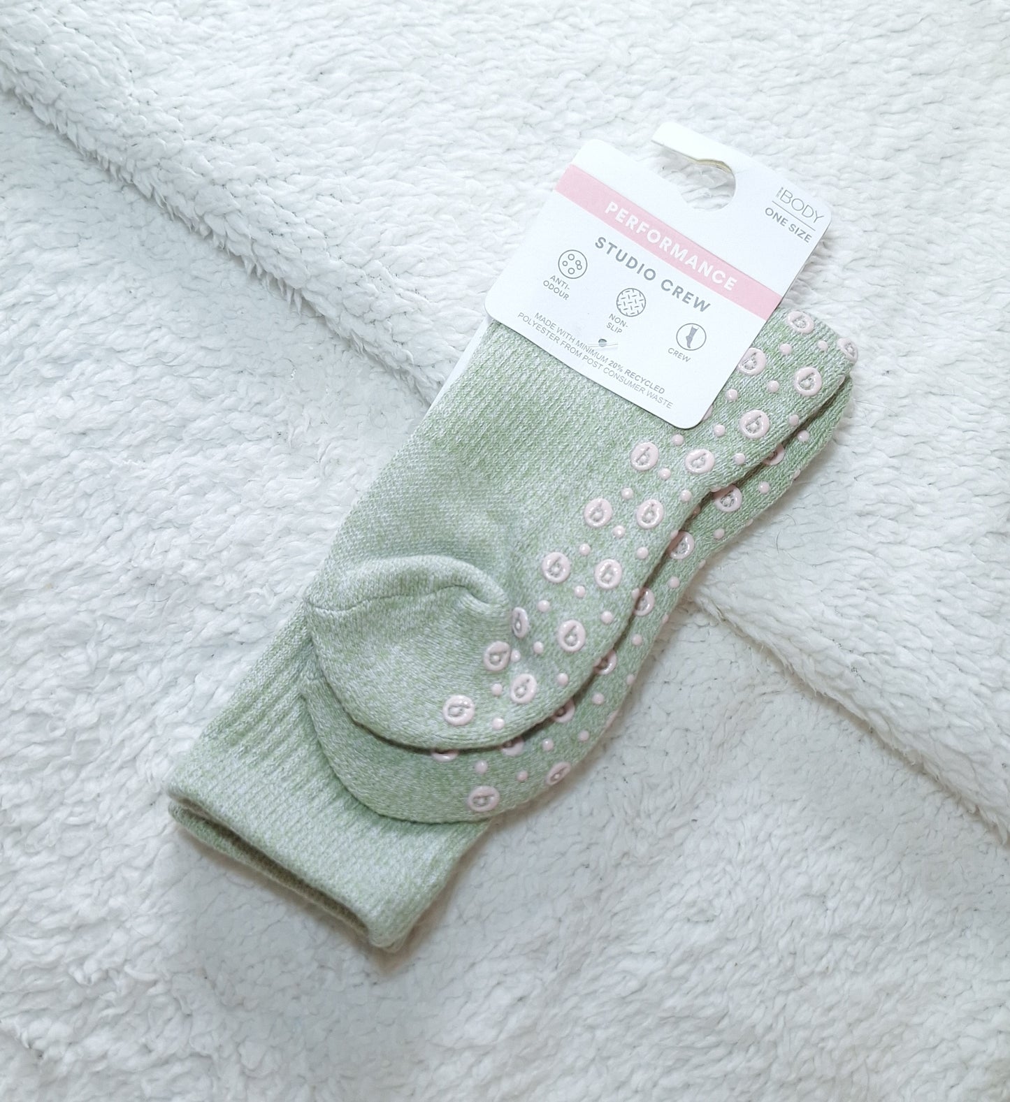 Cotton On Performance Studio Crew Socks  Colour: Sagegrass Marle/Cherry Blossom