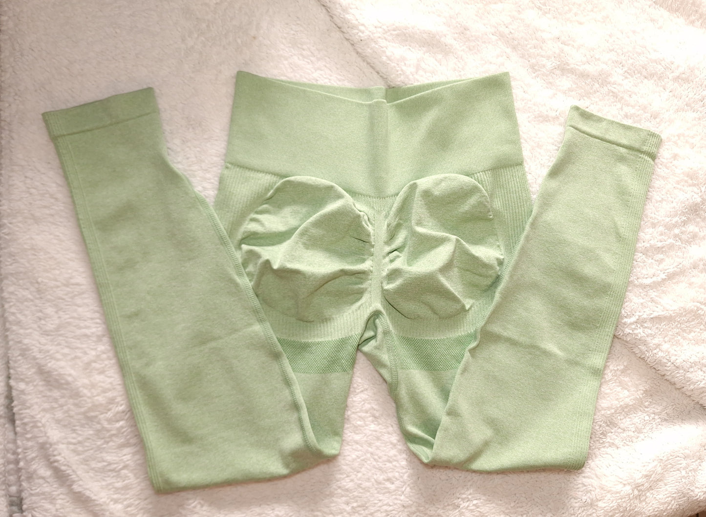 Wide Band Scrunch Bum Leggings  Colour: Mint Green Marle