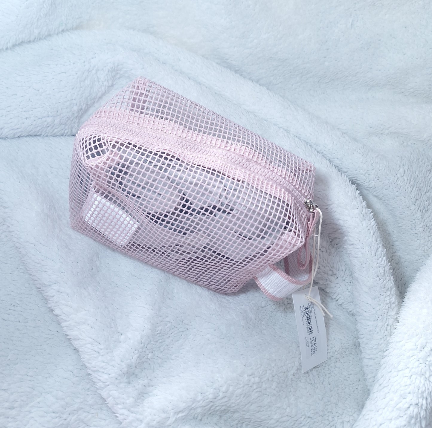 Cotton On Hoilday Mesh Cosmetic Case Colour: Pink