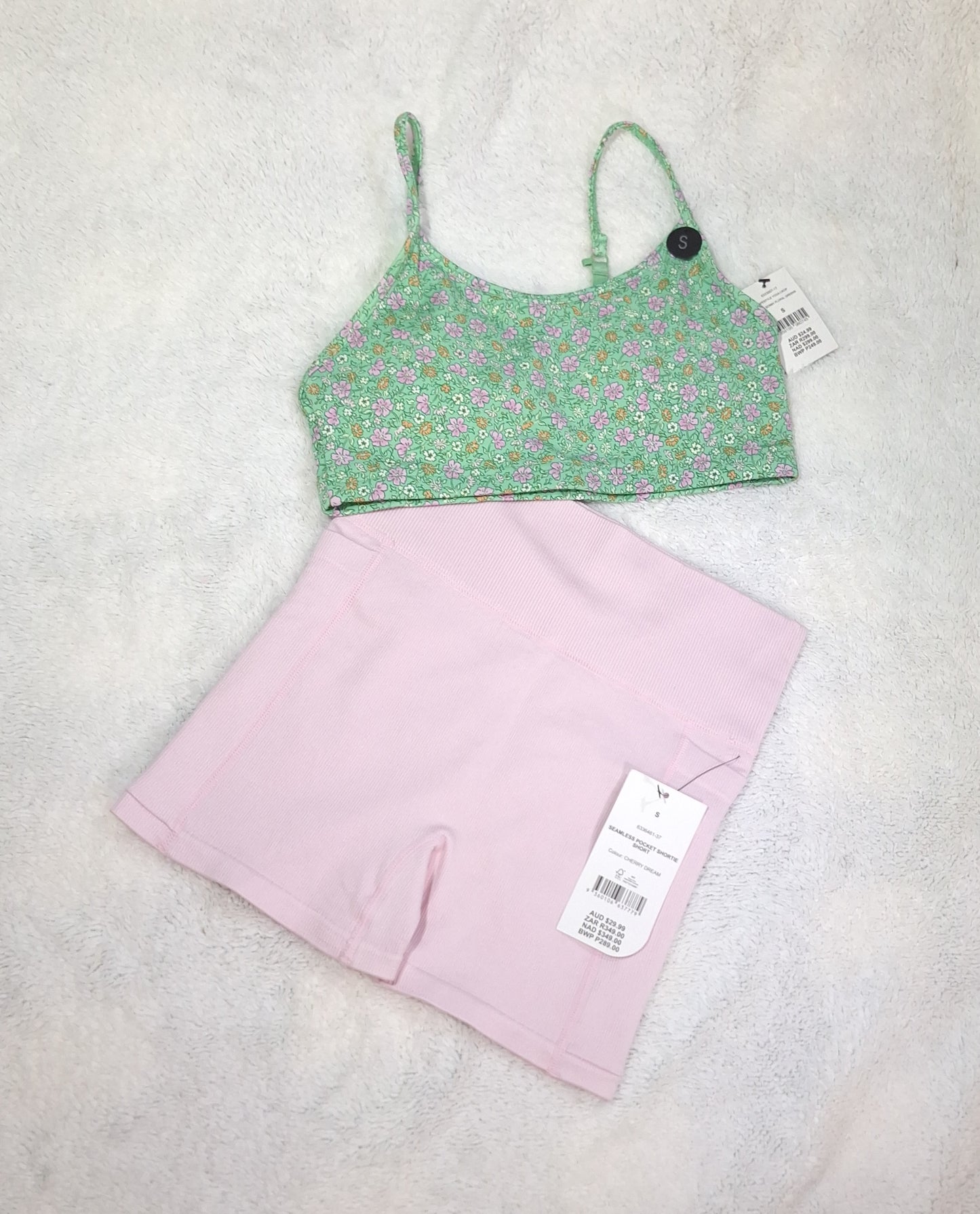 Cotton On Lifestyle Yoga Crop Colour: Bobby Floral Greens, Seamless Pocket Shortie Short Colour: Cherry Dream